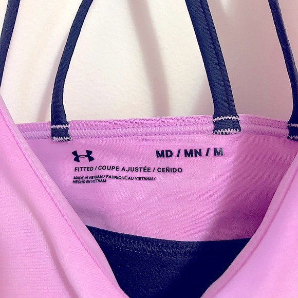 Under Armour sports bra size M - Picture 3 of 3
